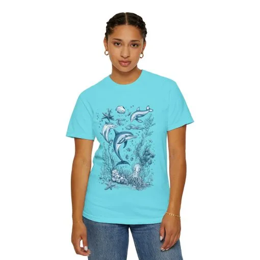 Nautical wildlife print tee with dolphins and marine species