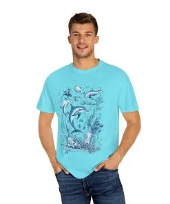 Beach and sea-inspired t-shirt with deep-sea elements