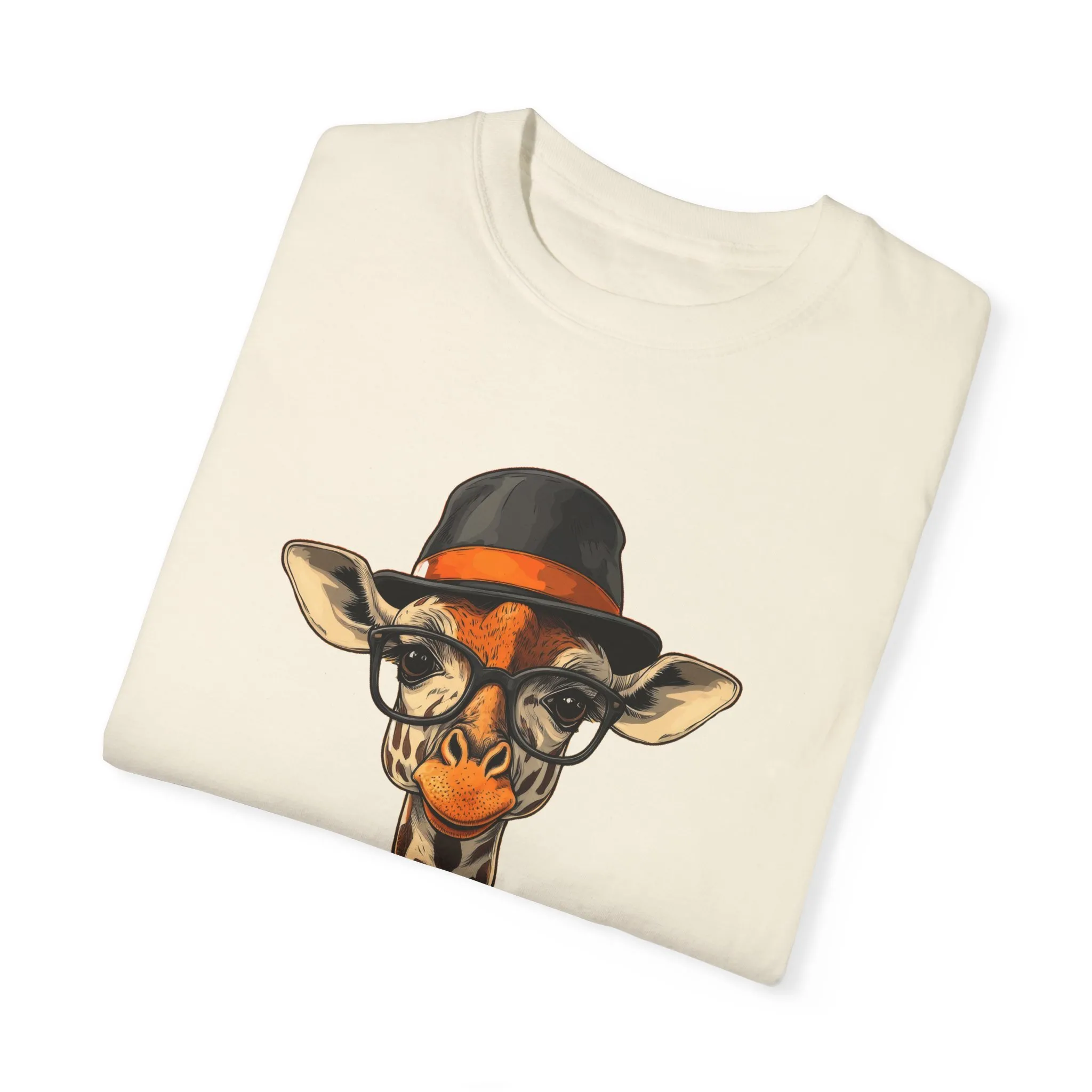 Stylish Giraffe Graphic Unisex T-Shirt - Fun and Trendy Apparel for Animal Lovers - Image 2