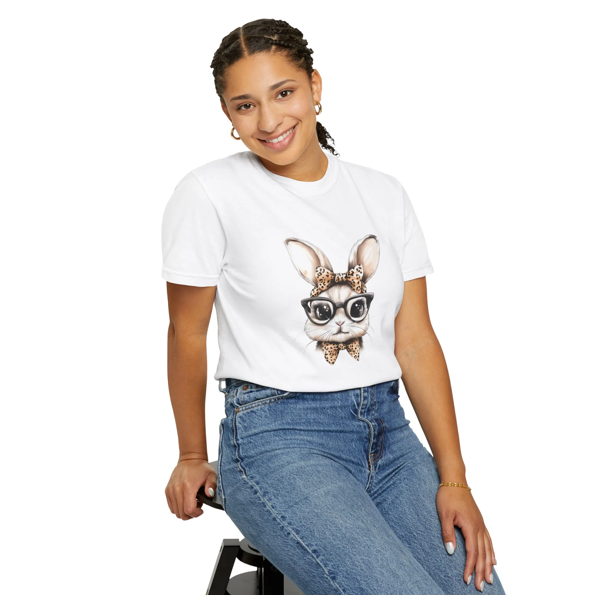 Chic Bunny Graphic T-Shirt - Stylish Unisex Tee for Animal Lovers - Image 9
