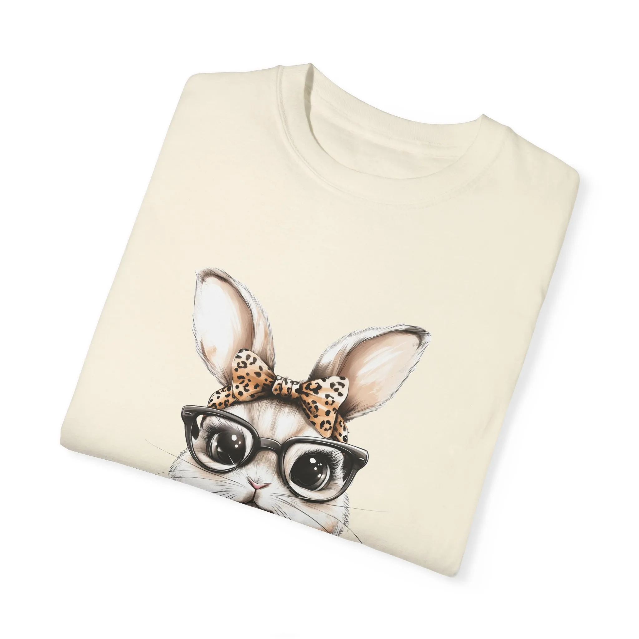 Chic Bunny Graphic T-Shirt - Stylish Unisex Tee for Animal Lovers - Image 17