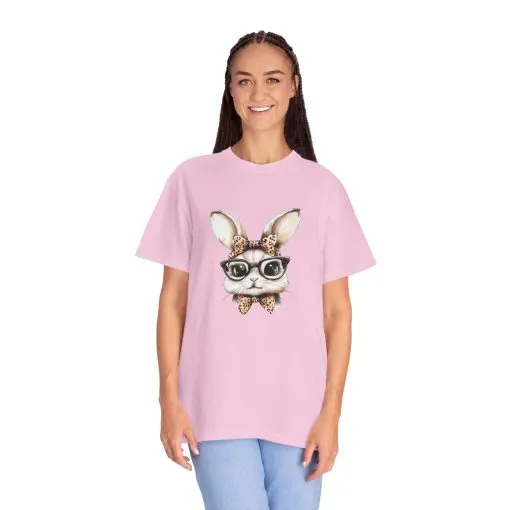 Chic Bunny Graphic T-Shirt - Stylish Unisex Tee for Animal Lovers - Image 3