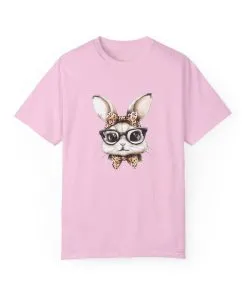 Chic Bunny Graphic T-Shirt - Stylish Unisex Tee for Animal Lovers
