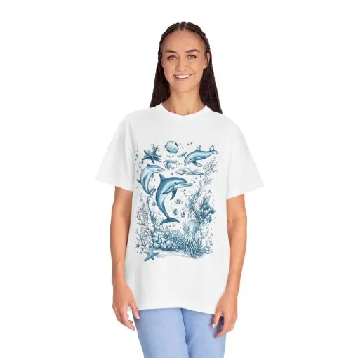 Ocean exploration t-shirt with a stunning marine ecosystem design