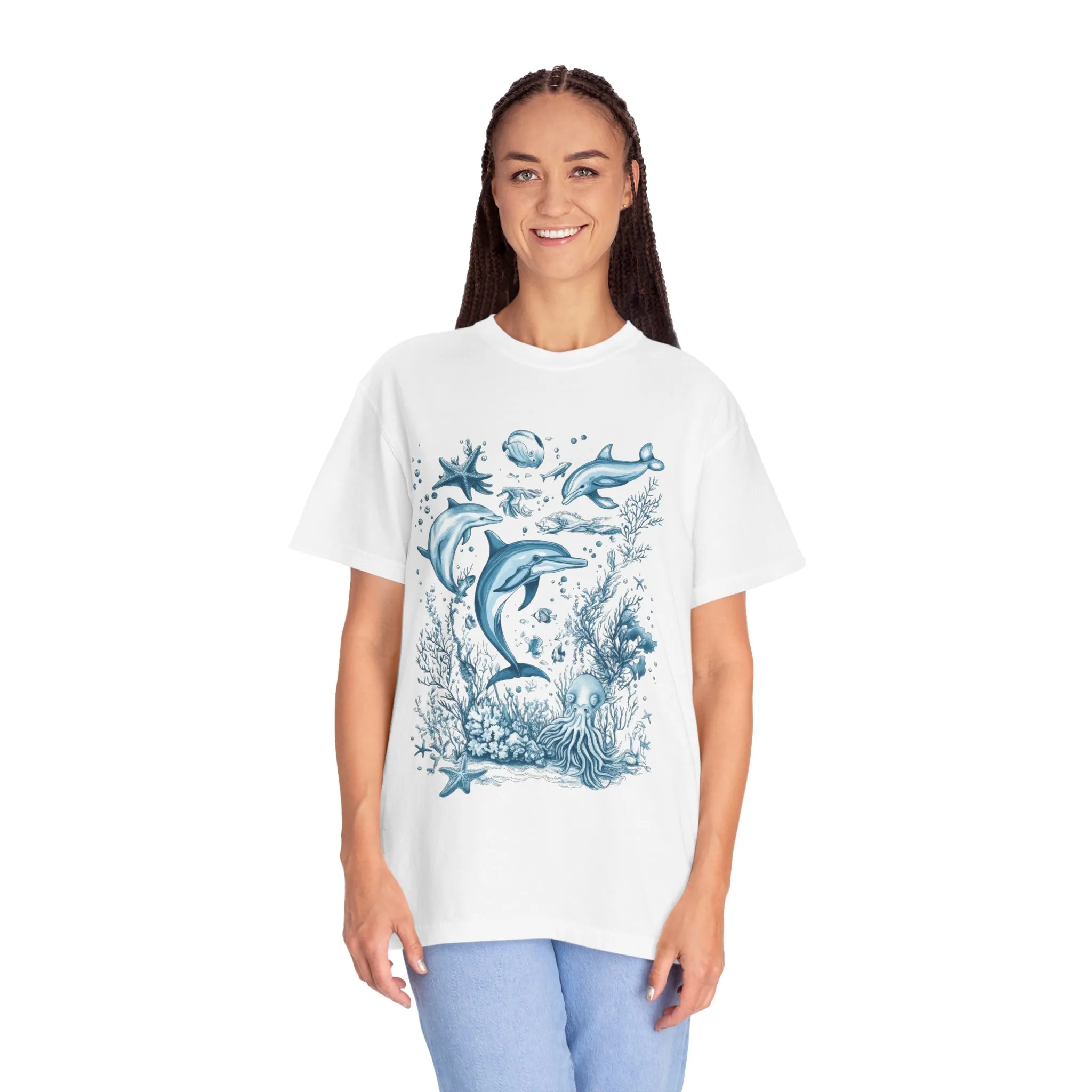 Ocean exploration t-shirt with a stunning marine ecosystem design