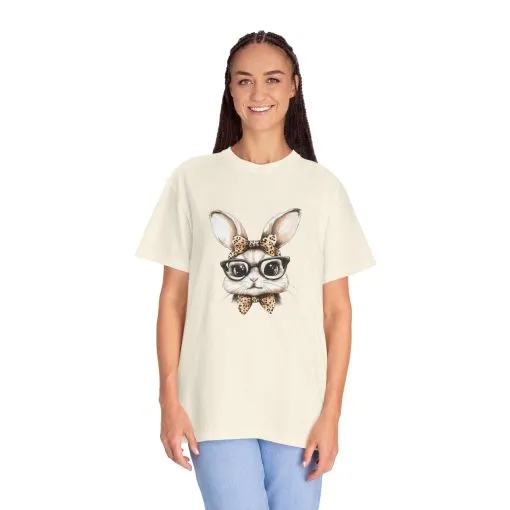 Chic Bunny Graphic T-Shirt - Stylish Unisex Tee for Animal Lovers - Image 18