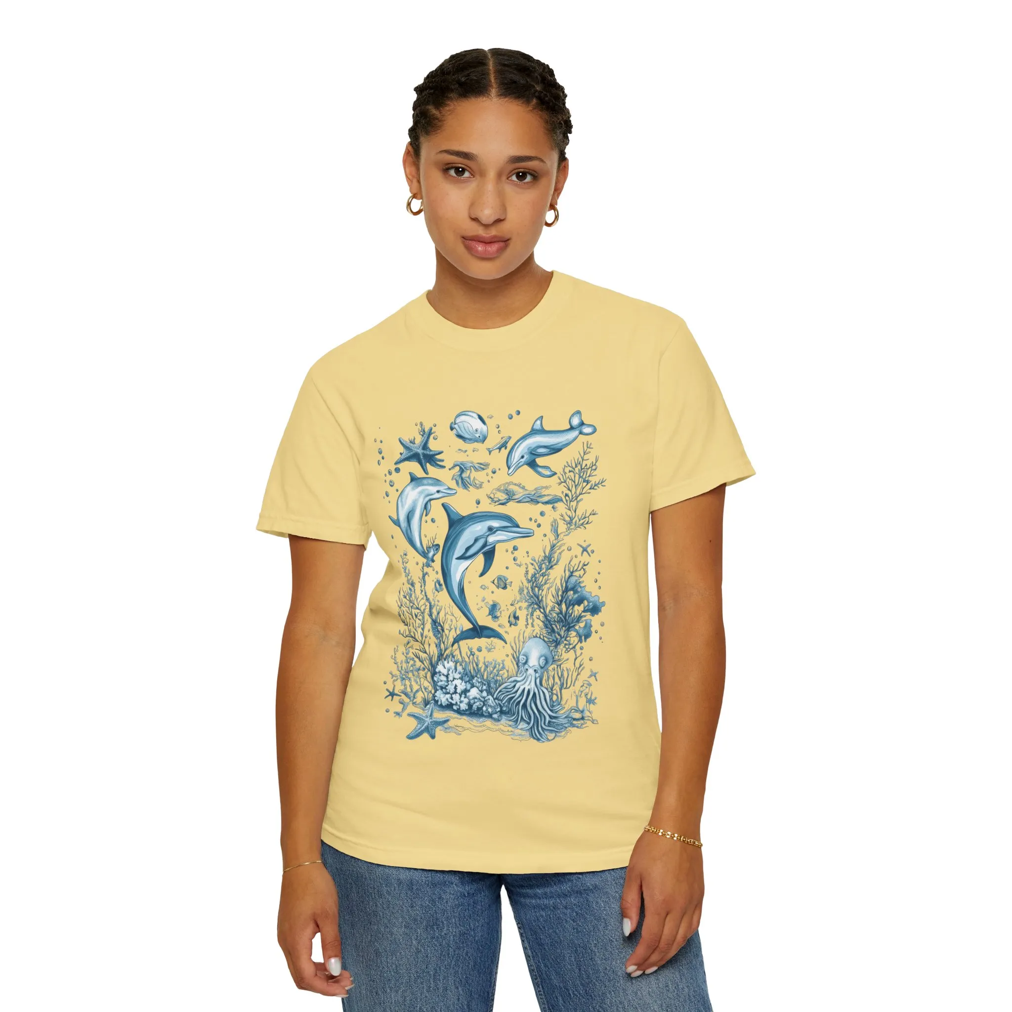 Underwater world t-shirt featuring detailed marine art