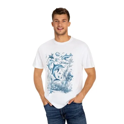 Sea creatures-inspired t-shirt with underwater wildlife print