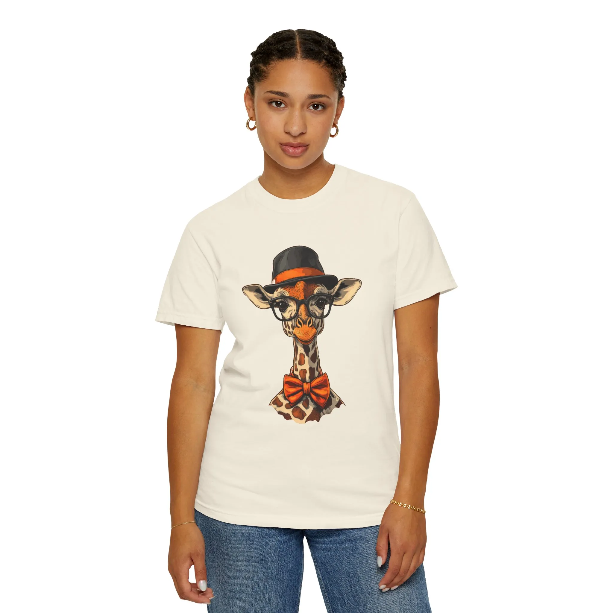 Stylish Giraffe Graphic Unisex T-Shirt - Fun and Trendy Apparel for Animal Lovers - Image 4
